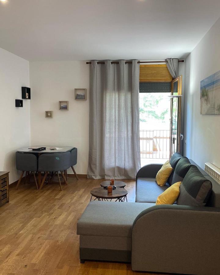 Precioso Calido Apartamento En Sort Con Terraza Apartment Exterior photo